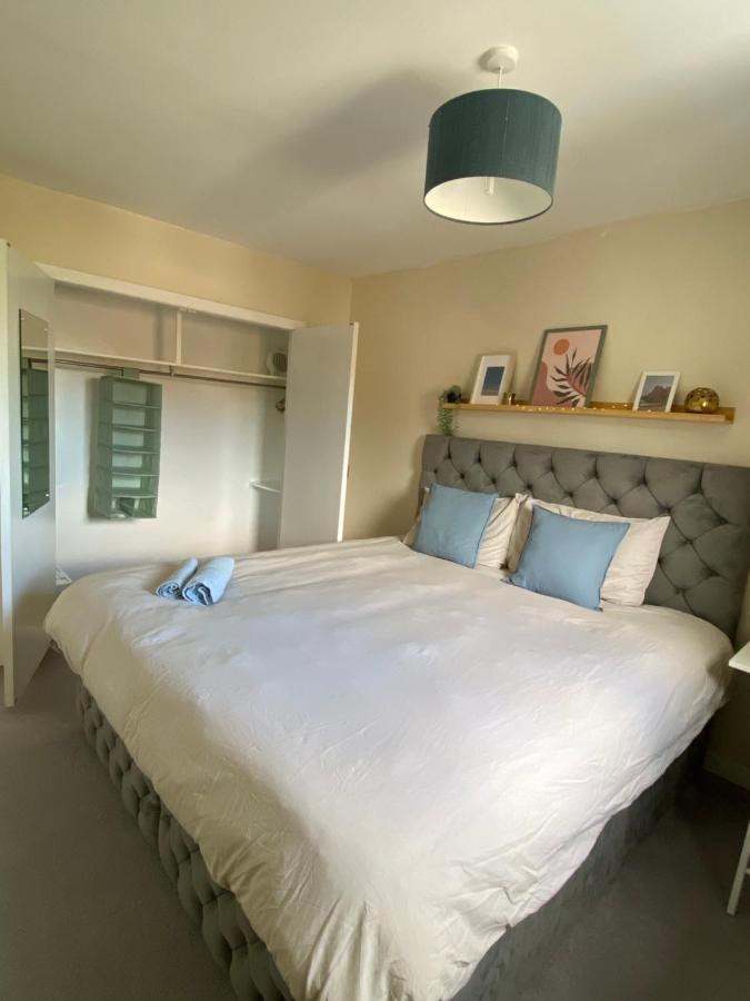 Cozy Bedroom In Shared Accommodation With Free Parking Edinburgh Exterior foto