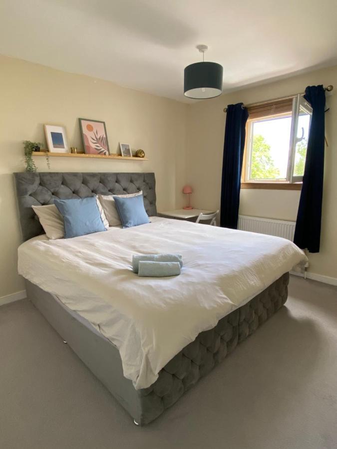 Cozy Bedroom In Shared Accommodation With Free Parking Edinburgh Exterior foto