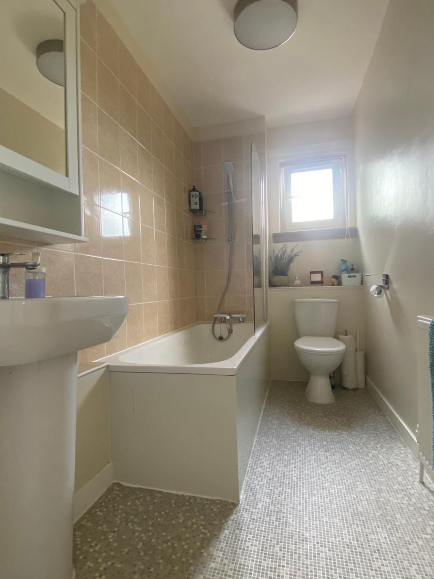 Cozy Bedroom In Shared Accommodation With Free Parking Edinburgh Exterior foto